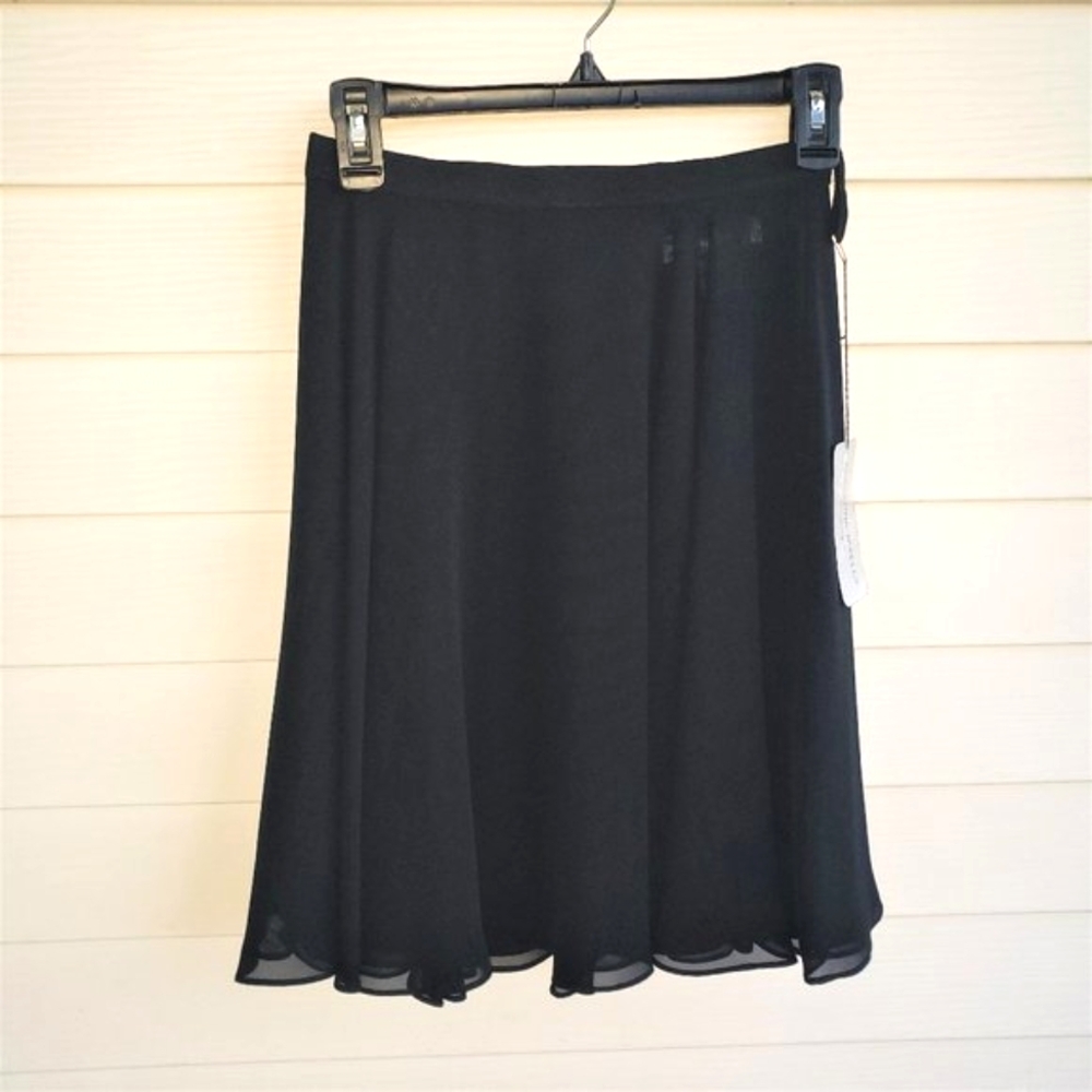 NWT Adrianna Papell Evening Essentials Black Skirt